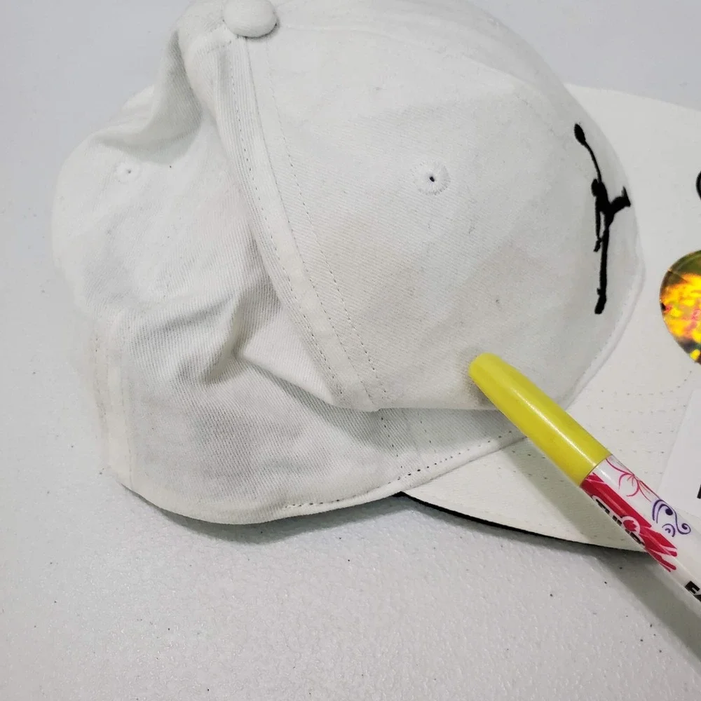 Air Jordan Boys Hat One Size White Snapback Logo Embroidered Youth READ